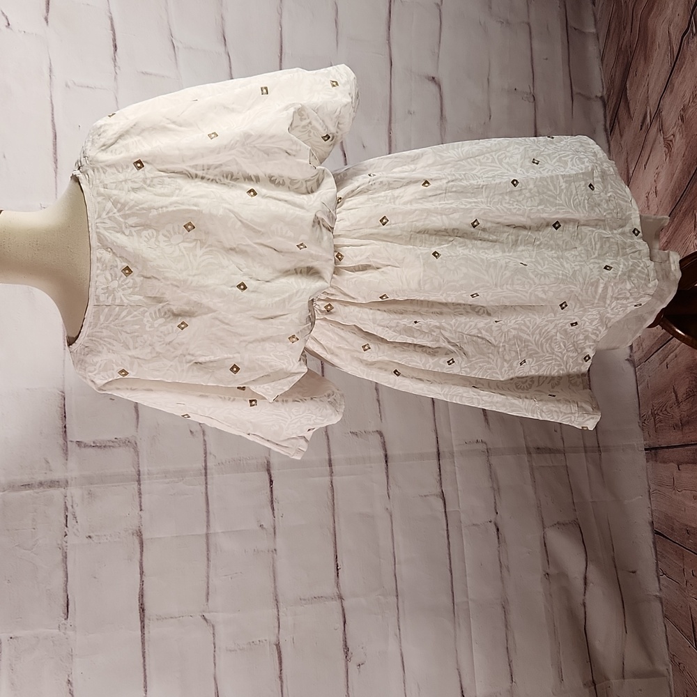 White Embroidered V-Neck Drawstring Women’s Dress - Picture 4 of 8